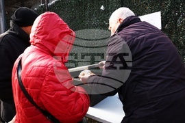 Храна за нуждаещи се - раздаване