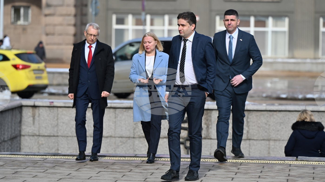 Yes, Bulgaria and Continue the Change Divided over Idea of Deeper Unity 