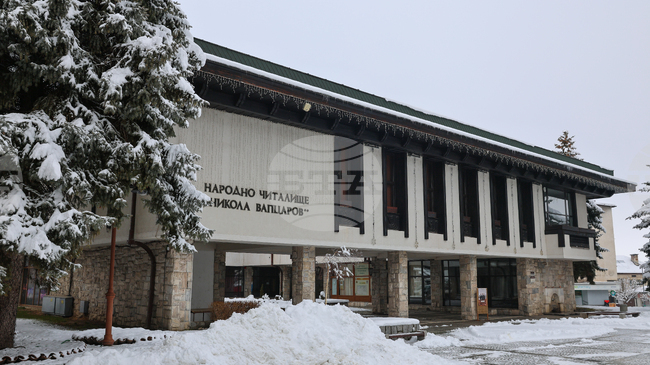 Оркестър, хор и роял на 2700 метра надморска височина в Пирин планина са част от историята на документален филм