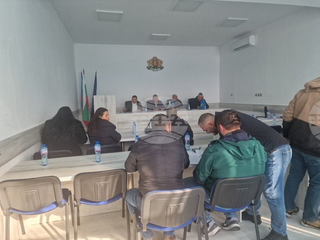 Община Лозница ще поеме краткосрочен общински дълг за енергийно обновяване на жилищни сгради 