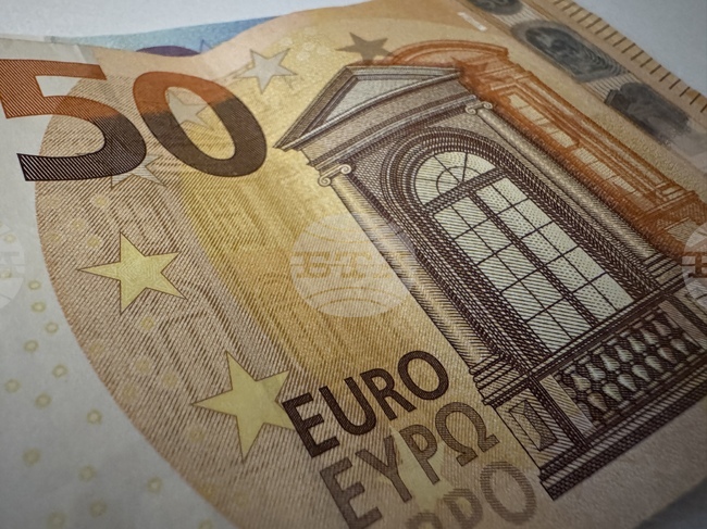 Пореден сигнал за прокарване в обращение на подправена евробанкнота е получен в полицейското управление в Казанлък