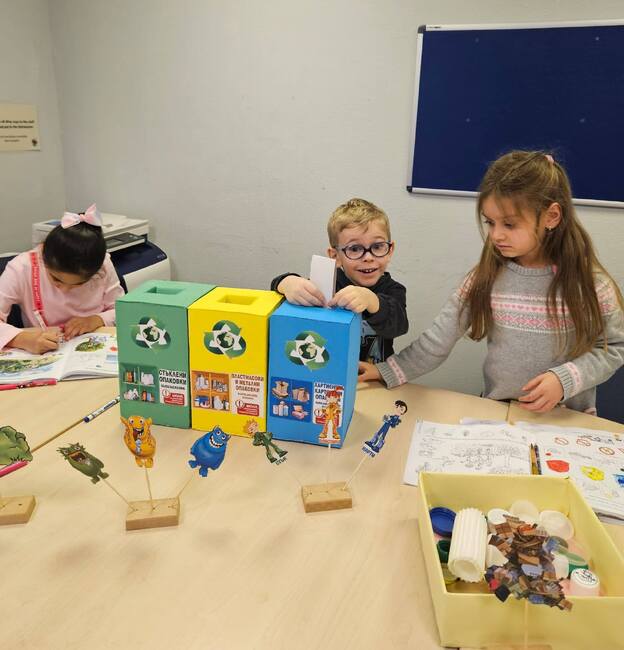 Занимание за рециклиране и опазване на природата се състоя в Българското съботно училище „АБВ“ в Единбург