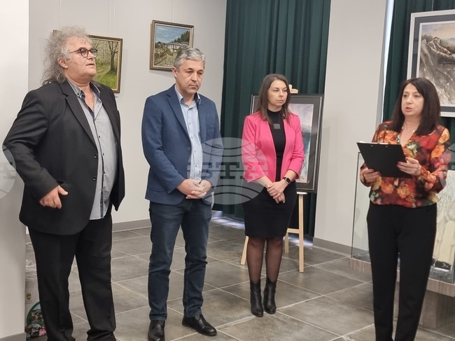 Радомир - „Свързани чрез изкуството“ - изложба