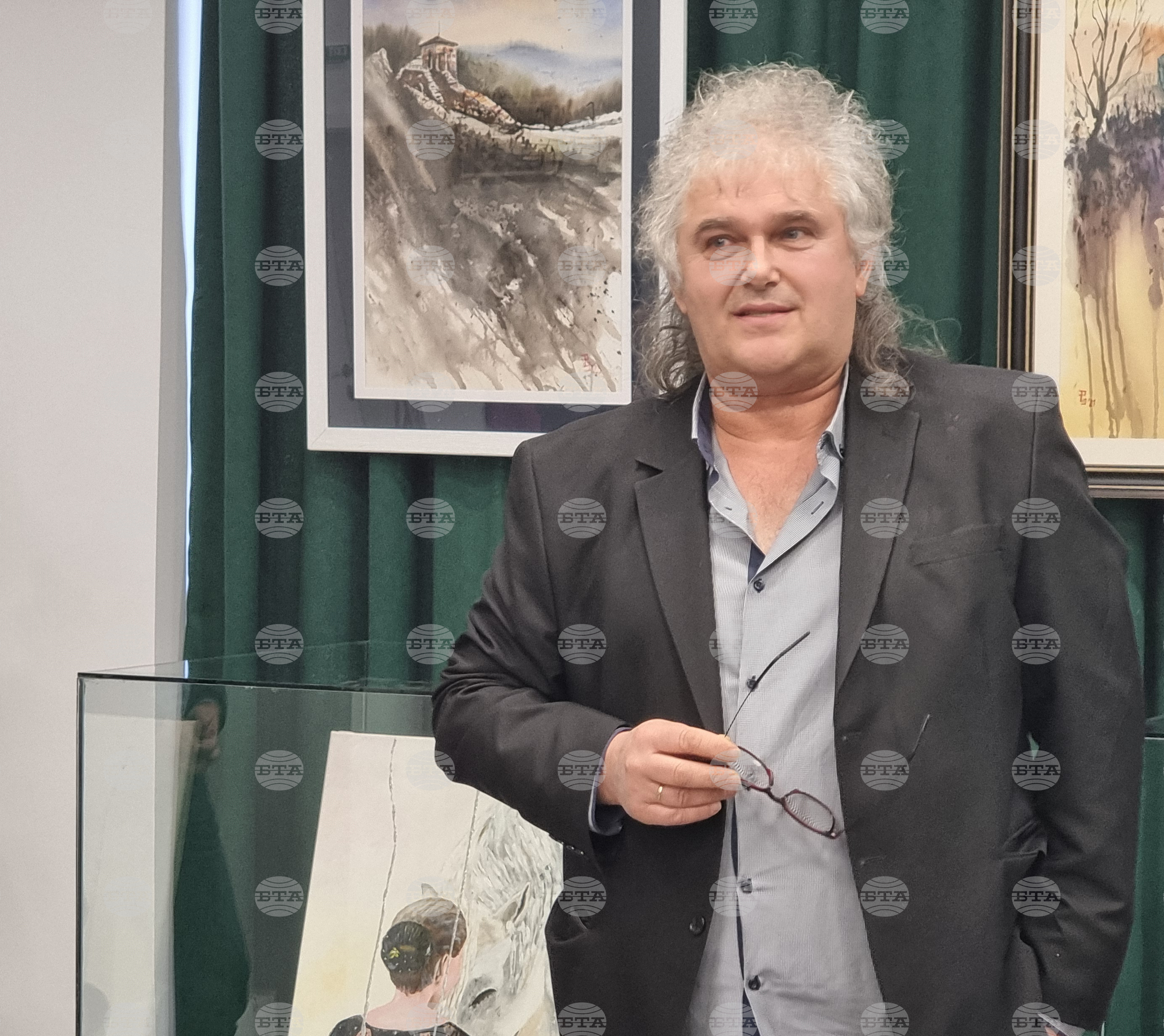 Радомир - „Свързани чрез изкуството“ - изложба