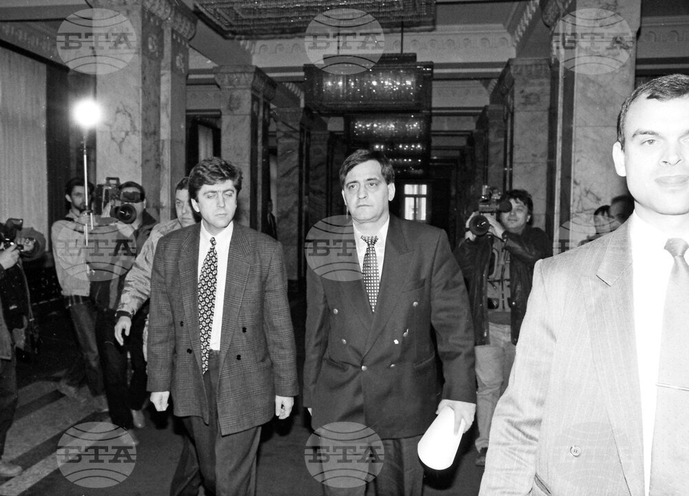 February 4, 1997: Bulgaria Chooses Early Elections to End Political Crisis