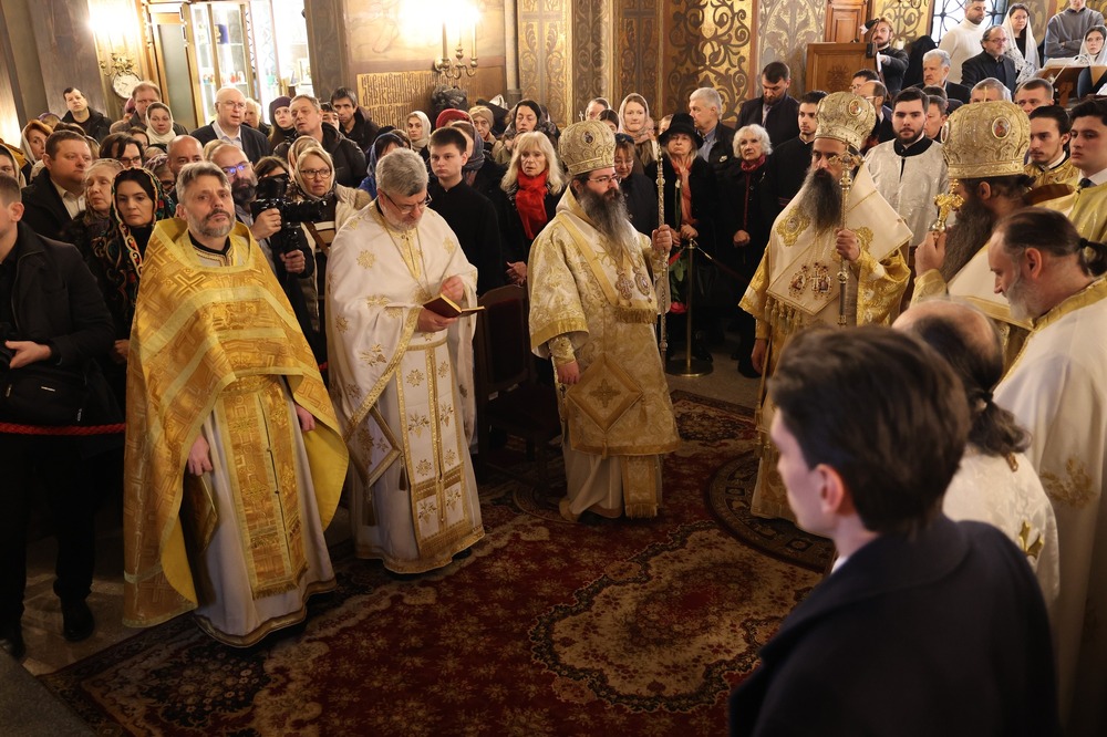 Тържествена литургия за десет години от канонизацията на св. Серафим Софийски Чудотворец бе отслужена в храма-подворие "Св. Николай Чудотворец"