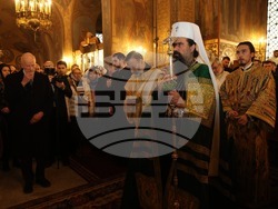 Тържествена света литургия за десет години от канонизацията на св. Серафим Софийски Чудотворец бе отслужена в храма-подворие "Св. Николай Чудотворец". Снимка: Българска патриаршия