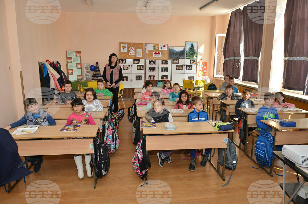 Учениците в Монтанско с намалели със 130 през първия учебен срок