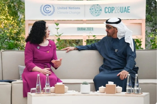 КосоваПрес: Президентът на Косово Вьоса Османи ще участва в Световната правителствена среща на върха в Обединените арабски емирства