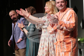 Плевен - театър - премиера - "Перфектният домакин"