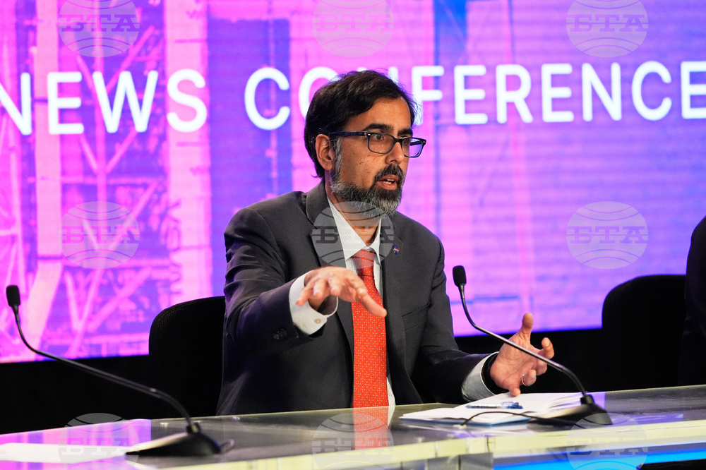 NASA Artemis Moonshot