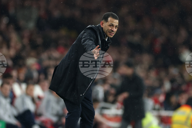 Мениджърът на Челси Лиъм Росиниър пожела повече професионализъм от футболистите на лондончани