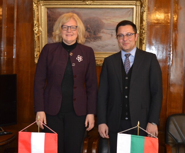 Министър Пулев: Предстои кандидатстването за индустриални зони по Плана за възстановяване