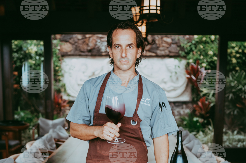 CORRECTION Maine Plane Crash Victims