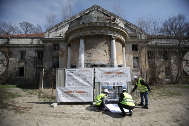 Минерална баня в Овча купел - реставрация