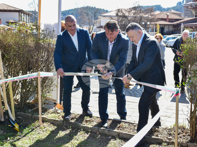 Калофер - паметник - първа копка