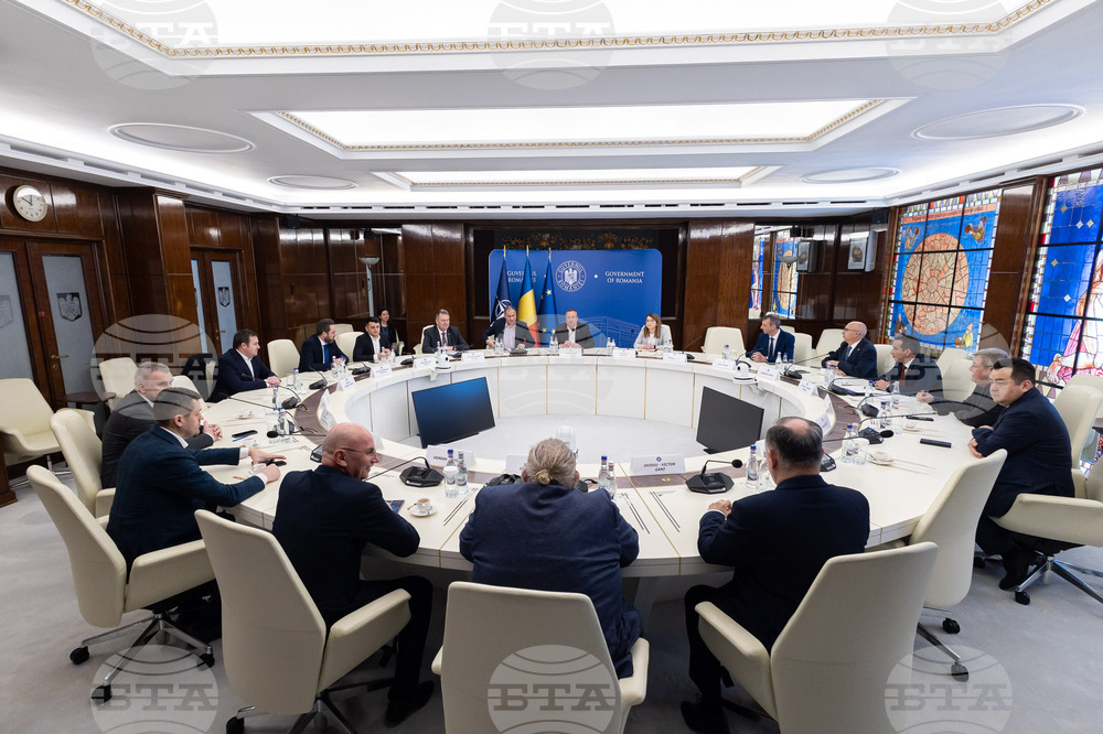 Финансовата подкрепа за националните малцинства в Румъния обсъди на среща премиерът Николае Чука