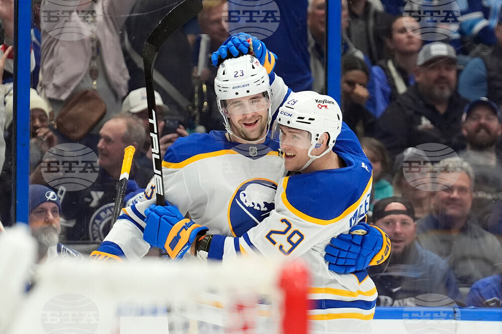 Sabres Lightning Hockey