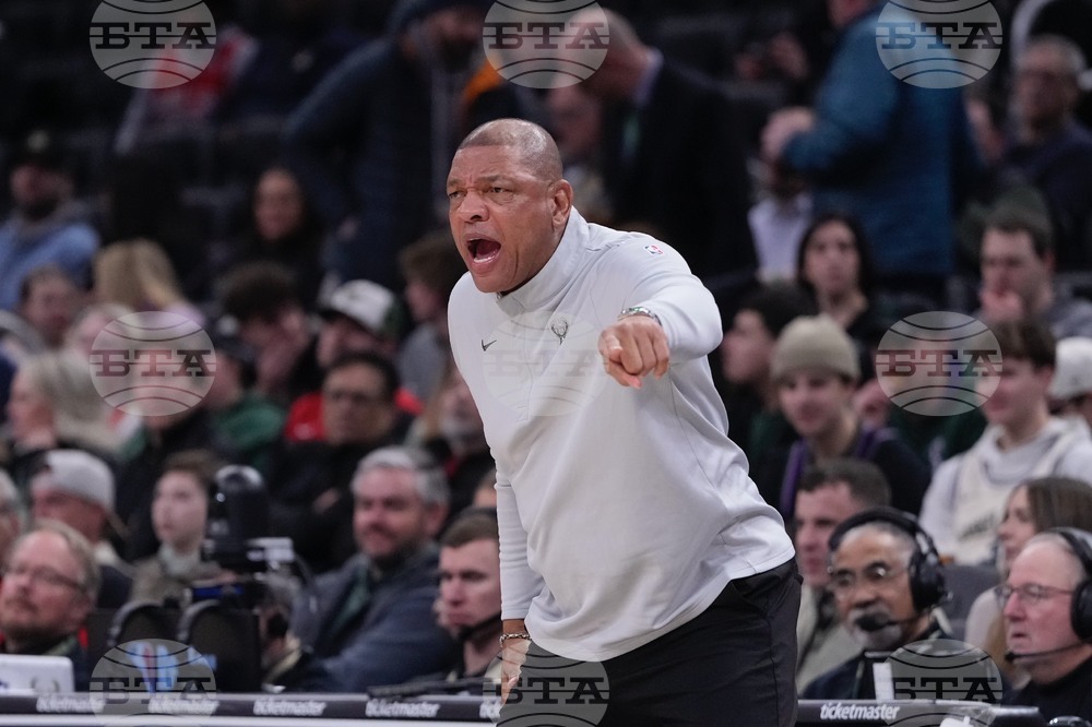 Bulls Bucks Basketball