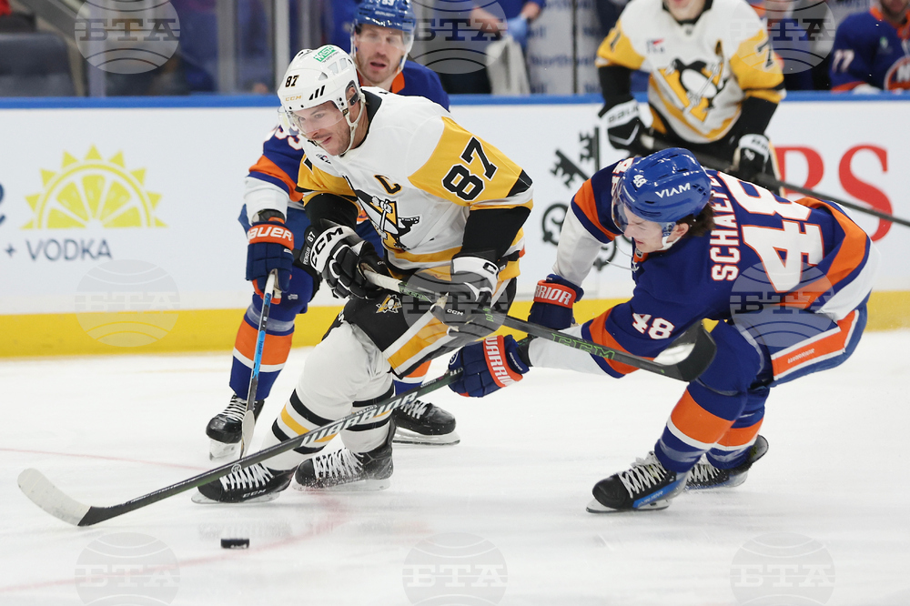 Penguins Islanders Hockey
