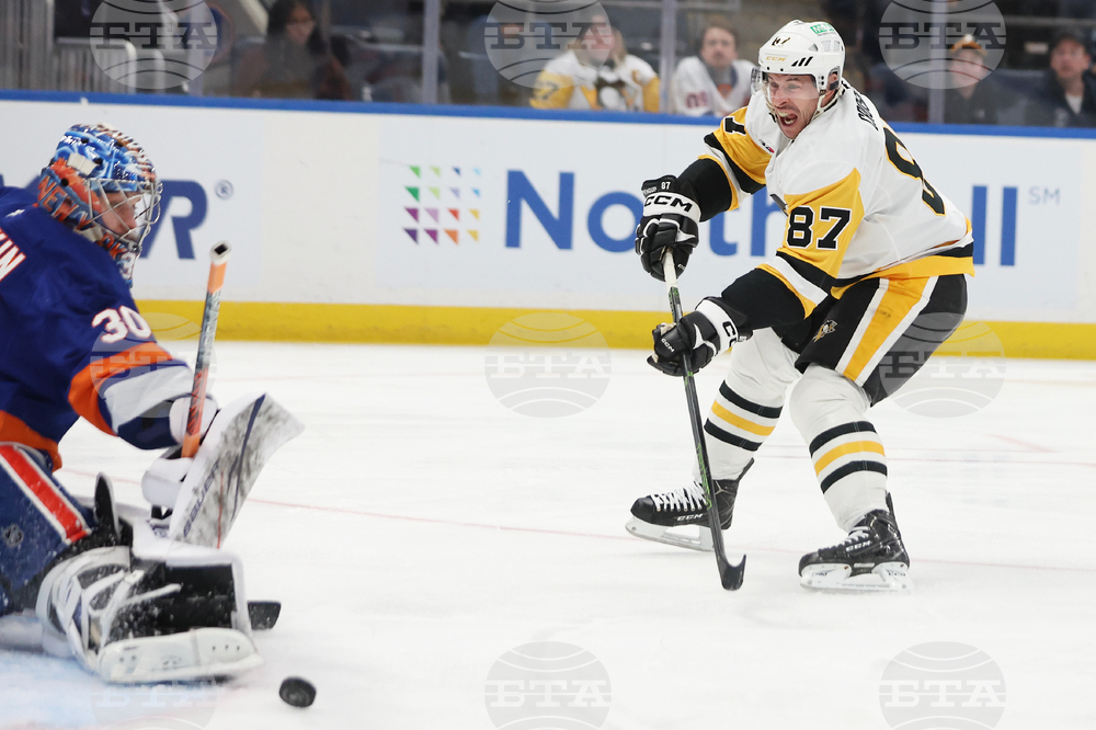 Penguins Islanders Hockey