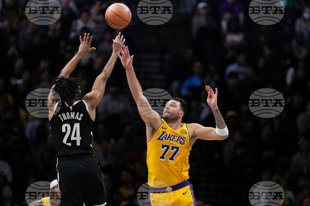 Lakers Nets Basketball