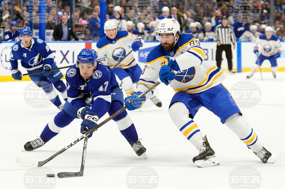 Sabres Lightning Hockey