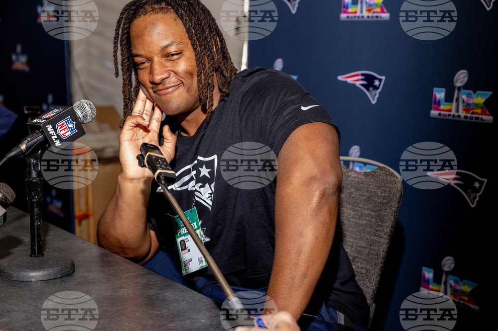 CORRECTION Super Bowl Patriots Football