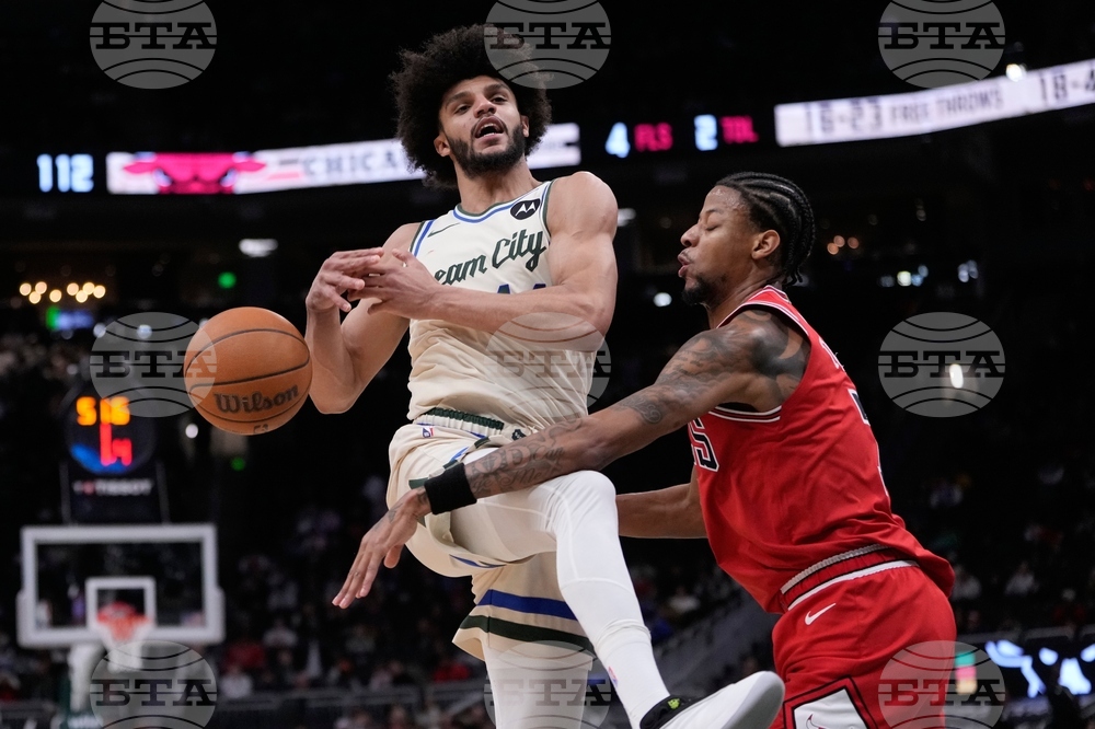 Bulls Bucks Basketball