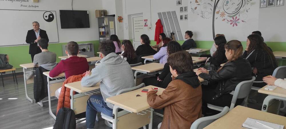 Окръжен съд – Търговище: Продължава Образователната програма за тази година