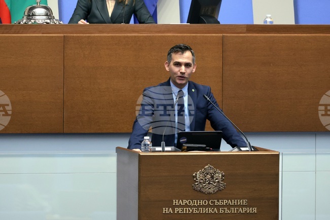 Буферният тир паркинг в Русе не се появи като спасителна мярка, а като част от схема, казаха в декларация от ПП-ДБ