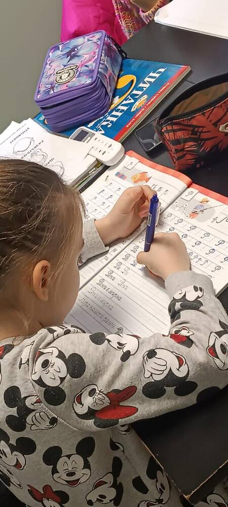 В лаборатория „Шарена черга“ участваха деца от училище „Абагар“ в Рим, съучениците им в Ладисполи преговаряха за Първото българско царство