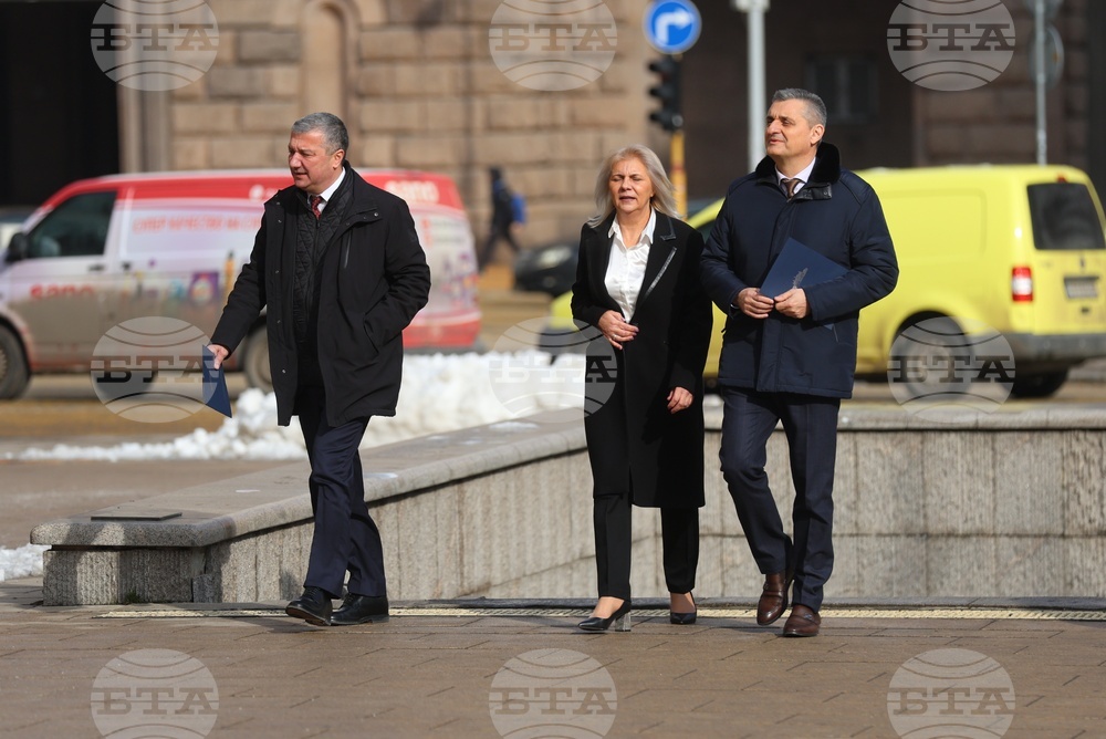 „БСП-Обединена левица“ - президент - консултации - пристигане