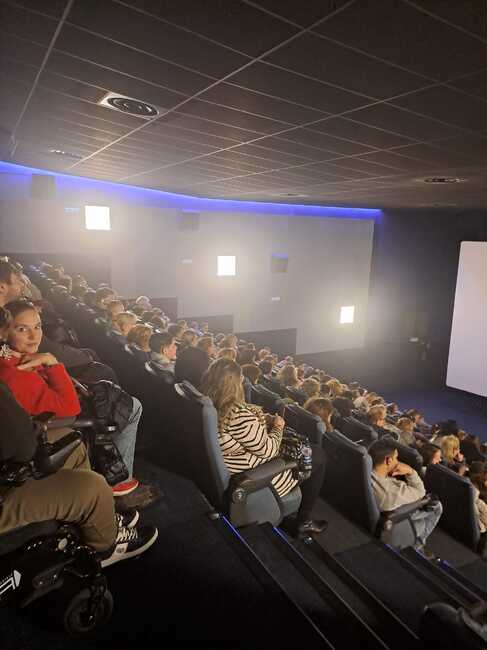 Ева Виденова от Асоциация „Надежда“ в Мадрид пред БТА: Гледахме филма „Един грам живот“ и плакахме през цялата прожекция