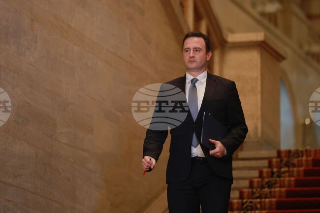  До края на този месец ще започне експериментално изгаряне на отпадъчна дървесина в ТЕЦ „Марица-изток 2“, съобщи Жечо Станков