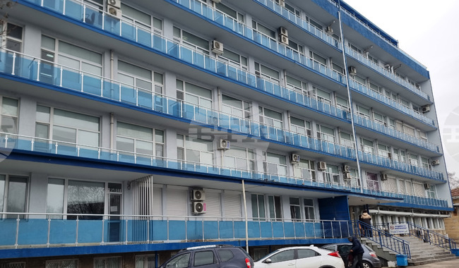 За оздравяването на болница „Св. Анна“ са нужни прагматичен подход и навременни решения, смята кметът на Варна