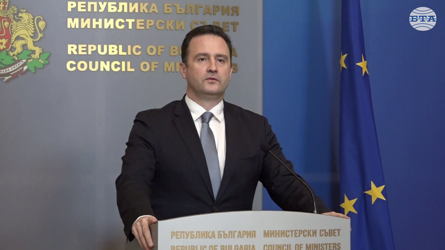 Започват извънредни проверки за сметките за ток на битовите потребители, съобщи министърът на енергетиката в оставка Жечо Станков