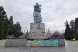 Република Северна Македония - паметник - Гоце Делчев - 154 години от рождението на революционера