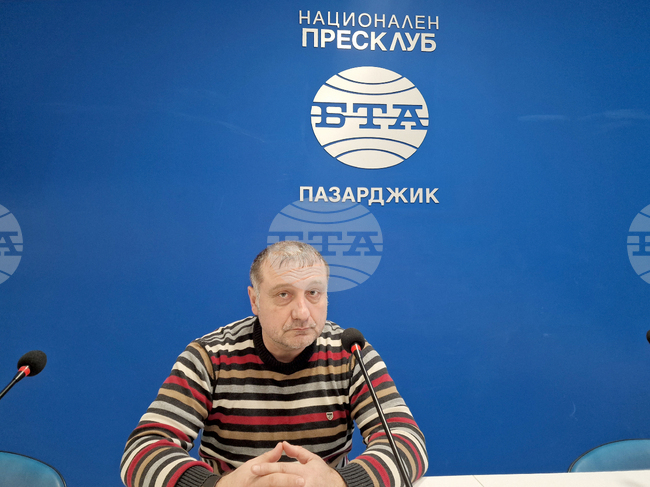 Национален пресклуб на БТА - Пазарджик - Тодор Гроздев - дебютна книга