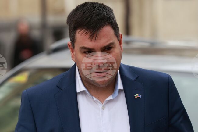 Неприетото предложение за смяна на ръководството на „Столичен автотранспорт“ е съучастие в лошо управление, смята зам.-кметът Виктор Чаушев