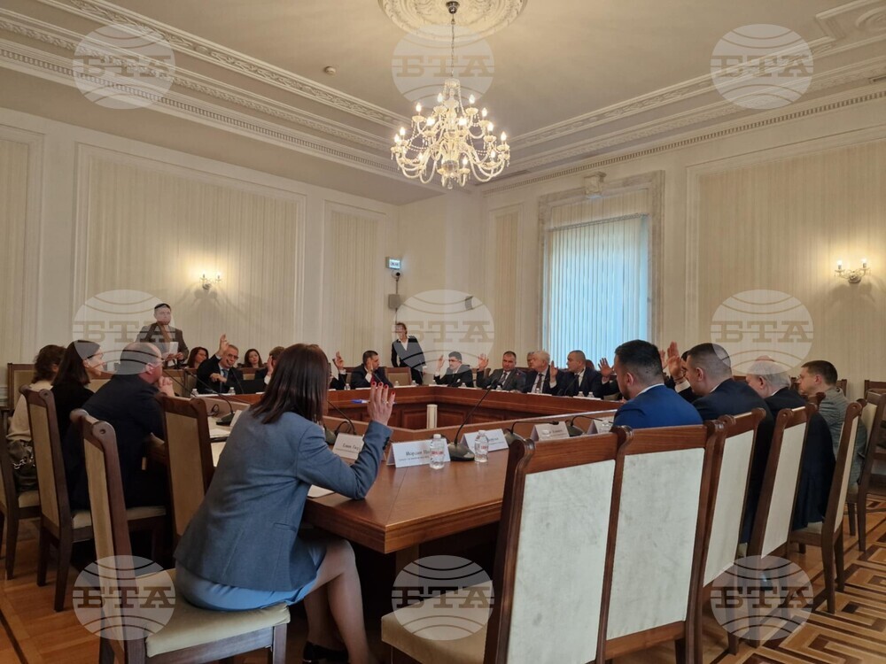 Членовете на икономическата комисия в Народното събрание гласуваха единодушно за удължаване на споразуменията с ЕИФ по JEREMIE