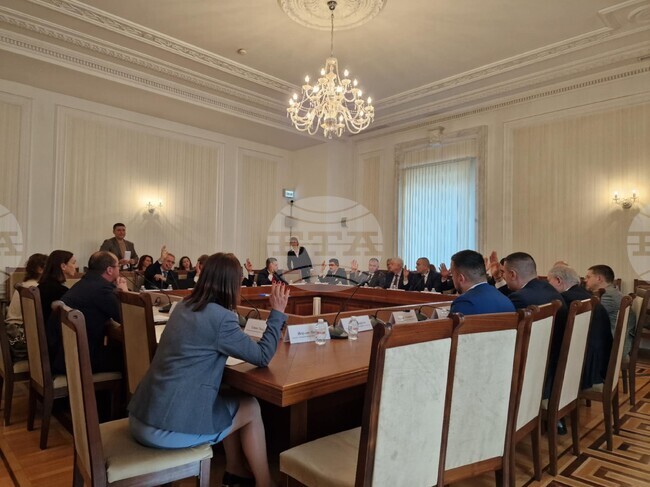 Членовете на икономическата комисия в Народното събрание гласуваха единодушно за удължаване на споразуменията с ЕИФ по JEREMIE