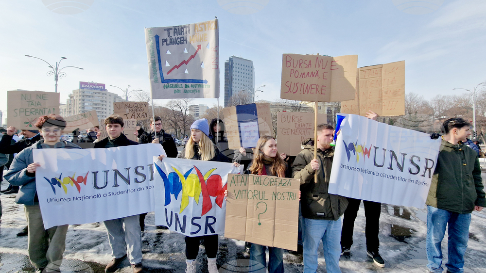 Румъния - Букурещ - образование - протест