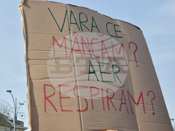 Румъния - Букурещ - образование - протест