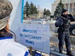 Румъния - Букурещ - образование - протест