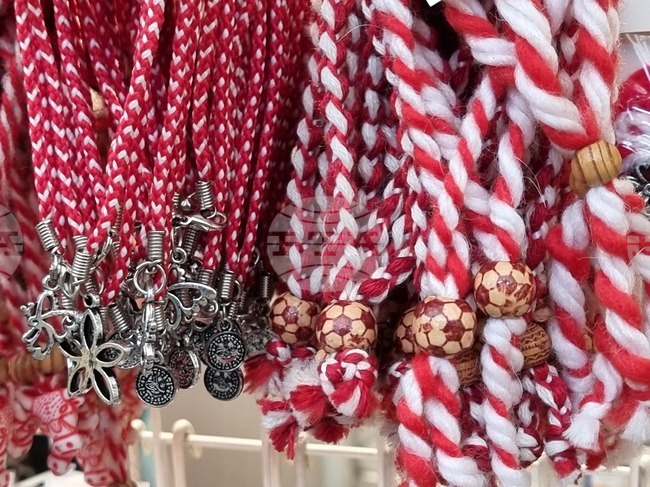 Българската танцова група „Дилмана“ в Копенхаген, Дания, организира днес творческа работилница за мартеници