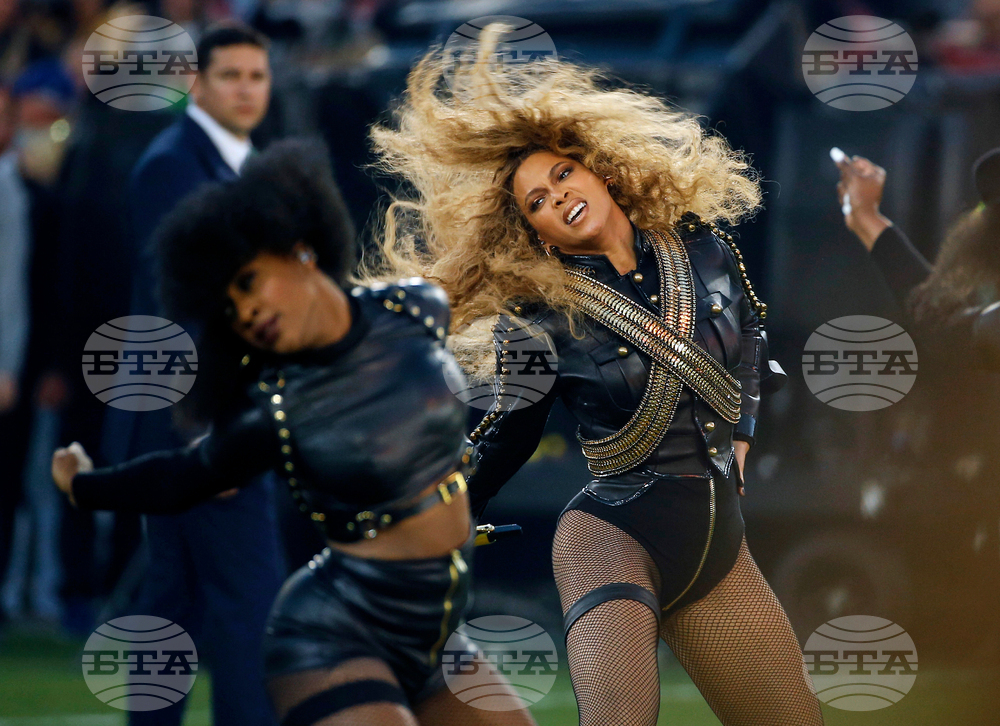 Super Bowl-Halftime Controversies