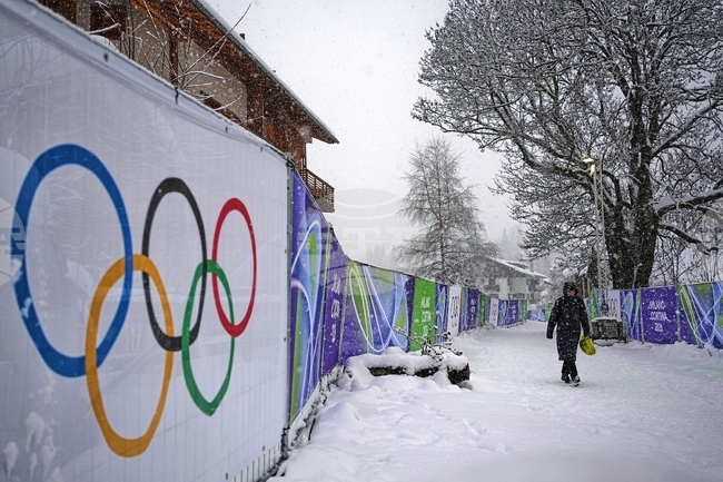 МОК щe защитава журналистите, ако бъде възпрепятствана работата им на Олимпийските игри в Милано-Кортина