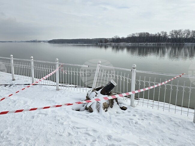Видин - река Дунав - баржи - инцидент - свободно плаване - повредена инфраструктура