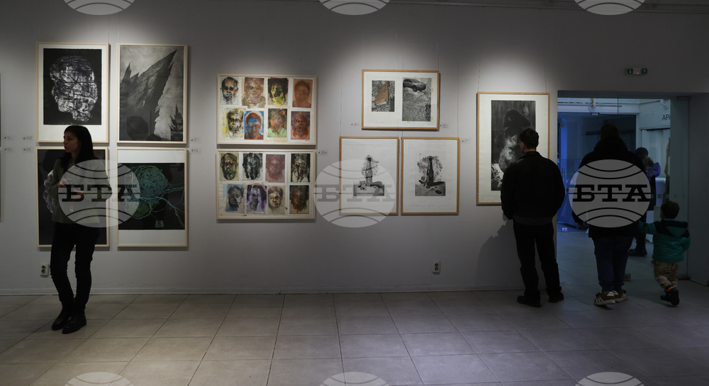 НХА - изложба графика - преподаватели и студенти